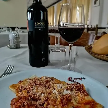 Ristorante Gusana 호텔 카보이