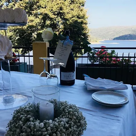 מלון Ristorante Gusana
