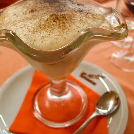 מלון Ristorante Gusana 3*